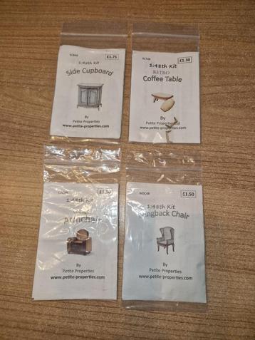 poppenhuis mini schaal 1:48 petite properties 4 x beschikbaar voor biedingen