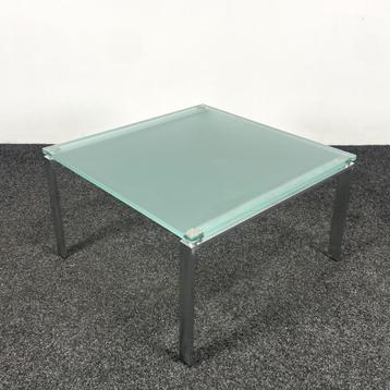 Walter Knoll "Foster 500" bijzettafel 25145 beschikbaar voor biedingen