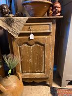 Oude houten kast, Ophalen