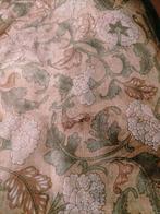 Heel fijne zijden sjaaltje in beige goud met witte bloemen, Kleding | Dames, Mutsen, Sjaals en Handschoenen, Ophalen of Verzenden