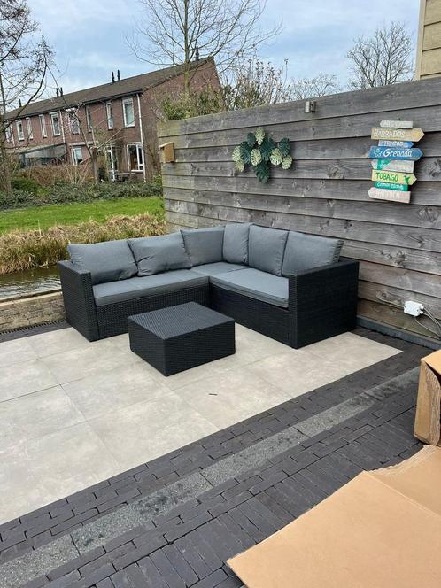 Central Park loungeset 3-delig 204x204, Tuin en Terras, Tuinsets en Loungesets, Zo goed als nieuw, Loungeset, Wicker, Bank, Bijzettafel