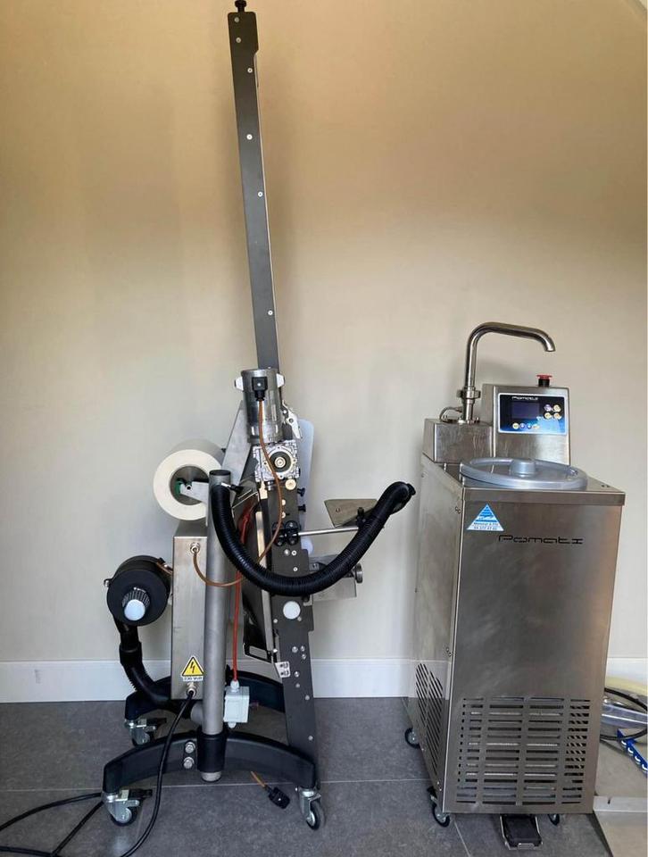 Pomati tempereer machine met overtrek band en triltafel, Witgoed en Apparatuur, Thuistaps, Zo goed als nieuw, Overige merken, Ophalen