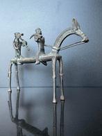Bronzen paard uit India., Antiek en Kunst, Kunst | Beelden en Houtsnijwerken, Ophalen of Verzenden