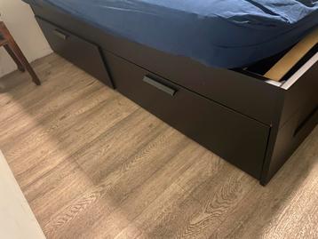 BRIMNES Bedframe 180x200 met opberglades - Zwart - afbeelding 5