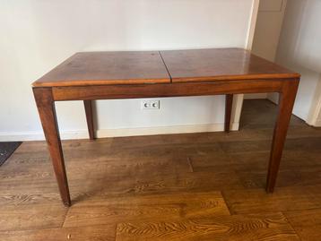 Houten Eettafel met Verlengstuk beschikbaar voor biedingen