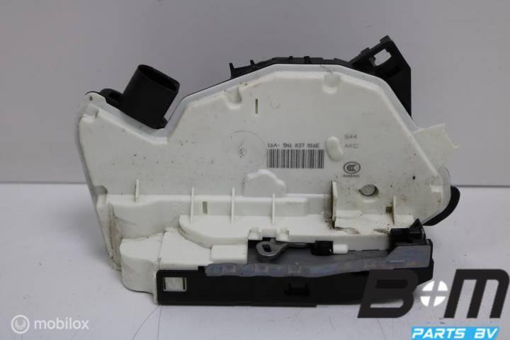 Porierslot rechts voor VW Tiguan 5N 5N1837016E, Auto-onderdelen, Overige Auto-onderdelen, Gebruikt