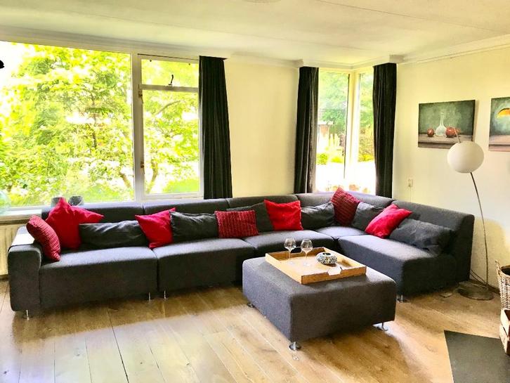 Gezellige grote hoekbank, Huis en Inrichting, Banken | Complete zithoeken, Zo goed als nieuw, Stof, Ophalen