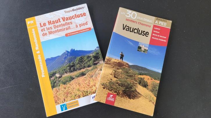 Vaucluse Wandelgidsen - 2 stuks, Boeken, Reisgidsen, Zo goed als nieuw, Fiets- of Wandelgids, Europa, Overige merken, Ophalen of Verzenden