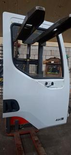 Deur rechts volvo FE / FE. renault midlum.  Daf LF, Auto-onderdelen, Vrachtwagen-onderdelen, Ophalen, Gebruikt, Carrosserie en Plaatwerk