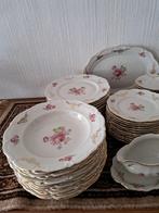 Mooi vintage servies compleet van minimaal 60 jaar jong., Antiek en Kunst, Antiek | Servies compleet, Ophalen