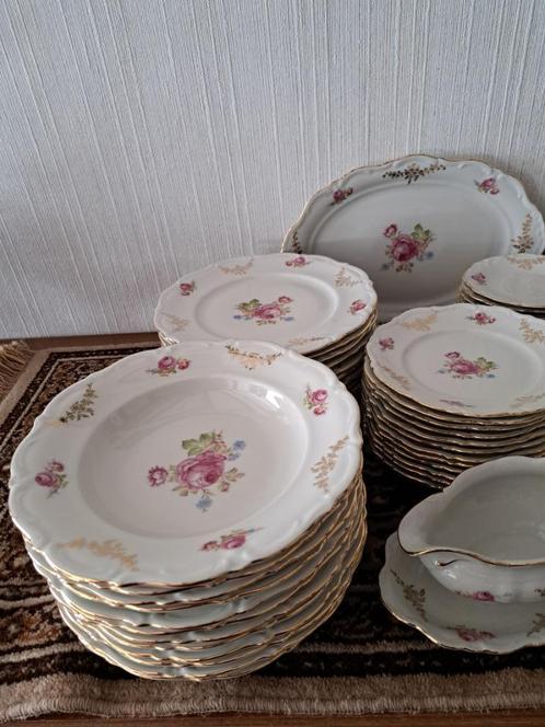 Mooi vintage servies compleet van minimaal 60 jaar jong., Antiek en Kunst, Antiek | Servies compleet, Ophalen