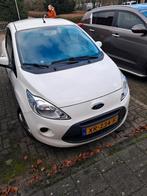 Ford Ka 1.2 51KW 2015 Wit, Auto's, Ford, Voorwielaandrijving, 1242 cc, 4 cilinders, 4 stoelen