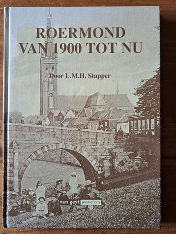 Roermond van 1900 tot nu. 200 aanzichten met beschrijving beschikbaar voor biedingen