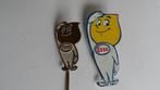 Esso motorolie druppels speldjes 2 x, Verzamelen, Verzenden, Gebruikt, Merk, Speldje of Pin
