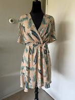 Jurk veren, Maat 38/40 (M), Beige, Ophalen of Verzenden, Gedragen