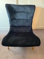 Zwarte Fauteuil met Houten Poten, Huis en Inrichting, Fauteuils, Ophalen, Minder dan 75 cm, Zo goed als nieuw, Stof