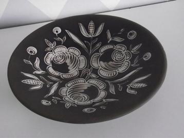 handmade keramiek schaal Modern bloemen 25 cm Tsjechië 1970 beschikbaar voor biedingen