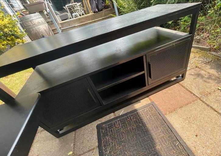 Zwart TV Meubel - Industriële Stijl, Huis en Inrichting, Kasten | Televisiemeubels, Gebruikt, Minder dan 100 cm, 100 tot 150 cm