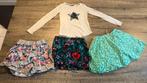 Pakket 3 rokjes en 1 truitje 122-128, Ophalen of Verzenden, Zo goed als nieuw, Meisje, Jurk of Rok
