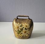 Oude ijzeren koeienbel met edelweiss, Ophalen of Verzenden