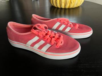 Adidas suede roze sneakers dames maat 38 2/3 beschikbaar voor biedingen