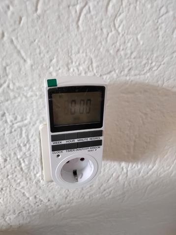 Digitale tijdschakelaar om EMV en WiFi straling te verminder beschikbaar voor biedingen