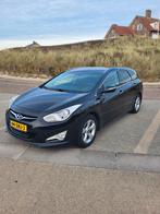 Hyundai i40 1.6 GDI Stationwagon 2011 Zwart, Auto's, Hyundai, Voorwielaandrijving, Stof, 74 €/maand, 4 cilinders
