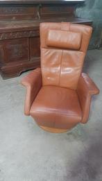 Electrisch verstelbare stoel, Huis en Inrichting, Ophalen, Zo goed als nieuw, 50 tot 75 cm, Leer