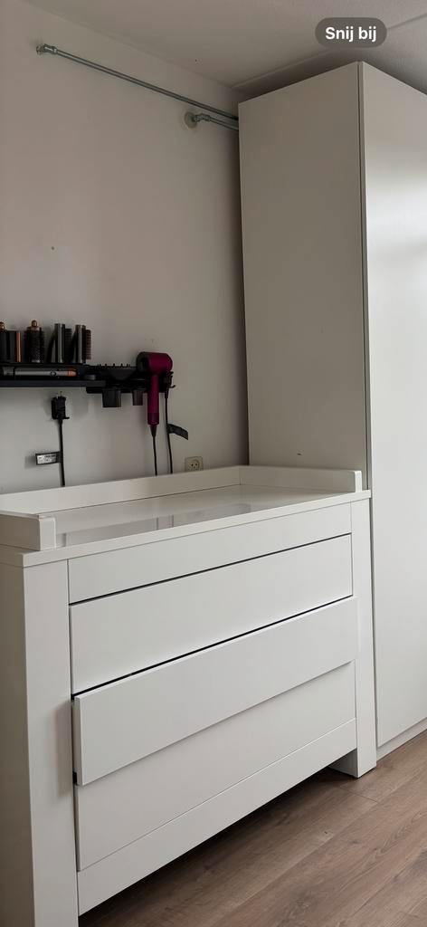 Kidsmill Alaska Commode Hoogglans Wit - Moet weg, Kinderen en Baby's, Kinderkamer | Commodes en Kasten, Gebruikt, Commode, 90 tot 105 cm