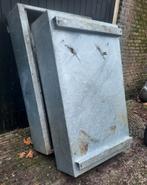 Gagalvaniseerde Bakken, Ophalen, Gebruikt, Ameide, Pellikaan