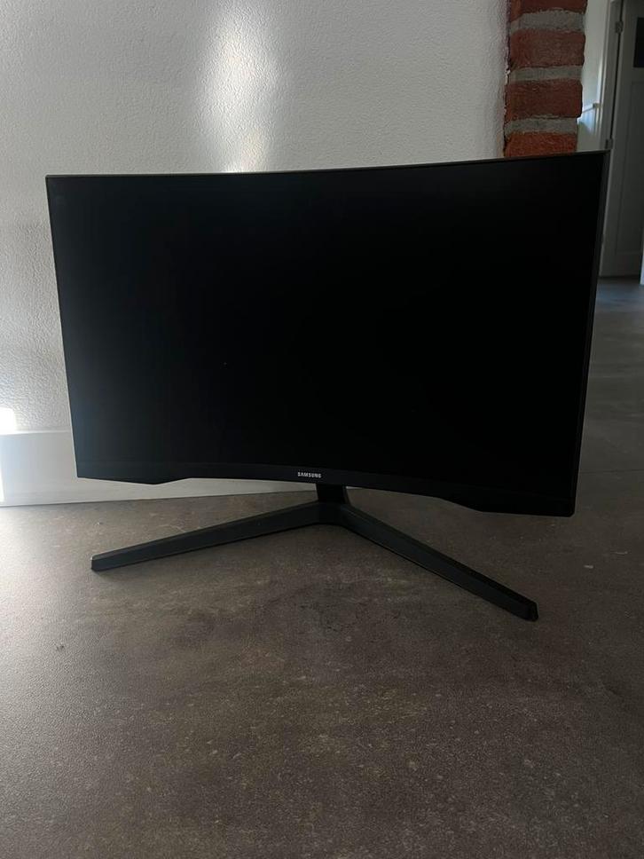 Samsung Odyssey G5 27” Curved Gaming Monitor 144Hz, 1ms, QHD, Spelcomputers en Games, Spelcomputers | Sony PlayStation 5, Zo goed als nieuw