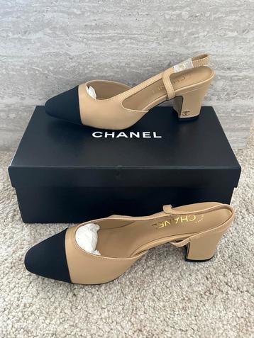 Chanel slingback schoentjes.  beschikbaar voor biedingen