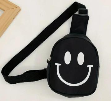 Erg leuke ALL-IN-ONE CROSSBODY SLINGBAG "SMILEY" Kids beschikbaar voor biedingen