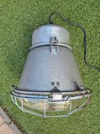 Industriele oude Hanglamp, Huis en Inrichting, Lampen | Hanglampen, Ophalen, Gebruikt, 50 tot 75 cm