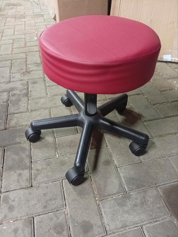 2x Nieuwe Tresko kruk 2x stoel  - in hoogte verstelbaar, Huis en Inrichting, Bureaustoelen, Nieuw, Bureaukruk, Rood, Ergonomisch