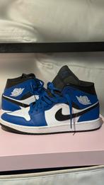 Jordan 1 mid blue/black/white, Kleding | Heren, Schoenen, Ophalen of Verzenden, Nieuw, Blauw