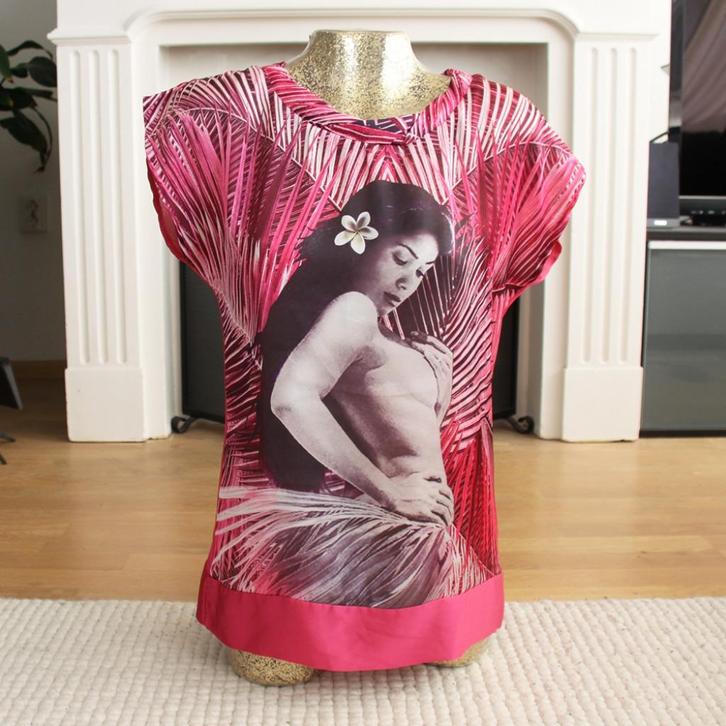 Jus D Pom Shirt Roze (S/M) € 20,-, Kleding | Dames, T-shirts, Nieuw, Maat 38/40 (M), Roze, Korte mouw, Ophalen of Verzenden
