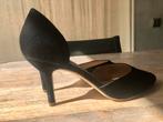 H&M suède pumps maat 40, Kleding | Dames, Schoenen, Zwart, Nieuw, Ophalen of Verzenden, Pumps