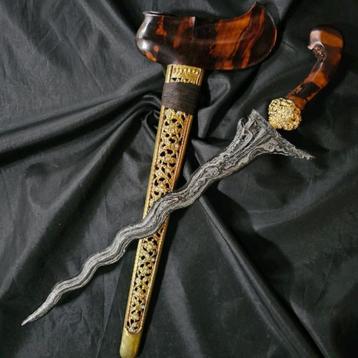 Keris Sabuk Inten Pamor Triwarna Udan Mas Tiban Solo KNN13 beschikbaar voor biedingen