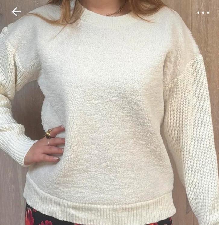 Warme, zachte off-white trui maat S/M, Kleding | Dames, Truien en Vesten, Zo goed als nieuw, Overige kleuren, Ophalen of Verzenden