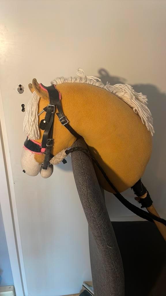Hobbyhorse Palomino, Hobby en Vrije tijd, Overige Hobby en Vrije tijd, Zo goed als nieuw, Ophalen