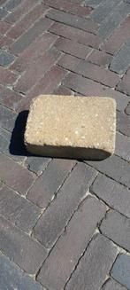 Trommelsteen. 21x14x7. Gratis af te halen., Tuin en Terras, Minder dan 5 m², Overige typen, Beton, Gebruikt