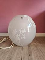 Ikea tafellamp wit bloemen Knubbig, Ophalen of Verzenden, Gebruikt, Minder dan 50 cm