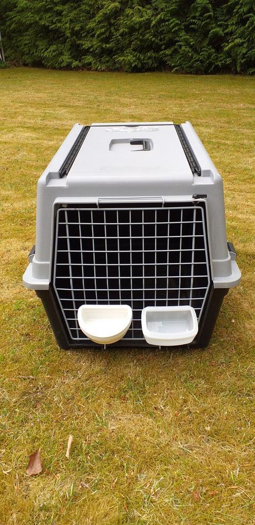 Hondenbench / reisbench / hondentransportbox in goede staat!, Dieren en Toebehoren, Transportboxen, Zo goed als nieuw, Ophalen