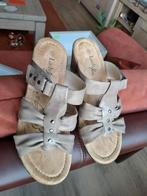 Slippers maat 40 taupe, Ophalen of Verzenden, Zo goed als nieuw