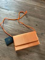 Nieuw oranje tasje - clutch - zijden - mooi - koningsdag, Ophalen of Verzenden, Nieuw, Oranje, Overige merken