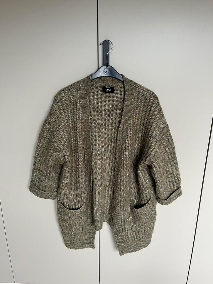 Olijf groen khaki gebreid vest cardigan knit Only maat S, Kleding | Dames, Truien en Vesten, Zo goed als nieuw, Maat 36 (S), Groen