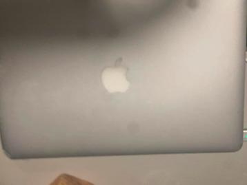 MacBook air beschikbaar voor biedingen
