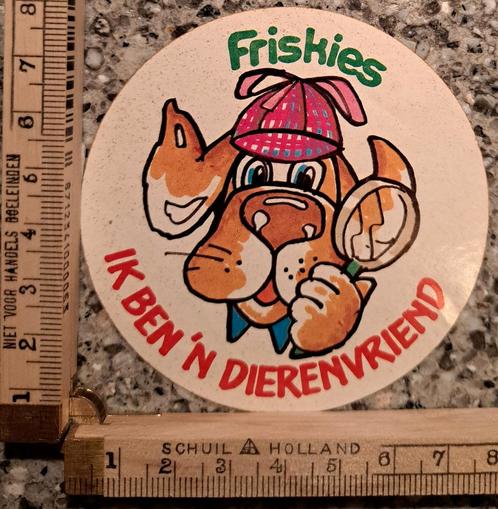 Vintage sticker Friskies ik ben 'n dierenvriend logo strip, Verzamelen, Stickers, Zo goed als nieuw, Overige typen, Ophalen of Verzenden