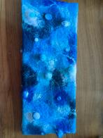 Blauw schilderij, Ophalen of Verzenden, Zo goed als nieuw, Figuurtje(s)